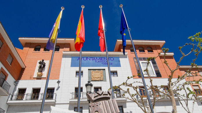 El alcalde Alejandro Navarro anuncia en el Pleno municipal novedades en la Tasa de Basuras de Torrejón de Ardoz