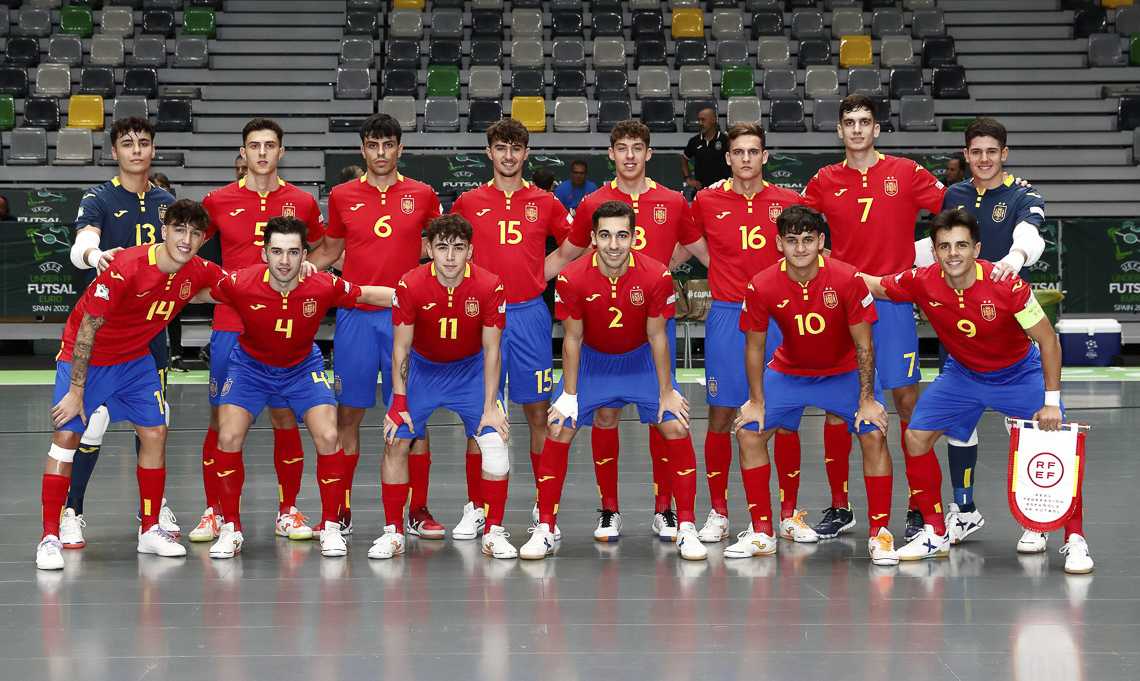 Orgullo Jorge Carrasco, campeón de Europa sub-19 de fútbol sala Diario de Torrejón