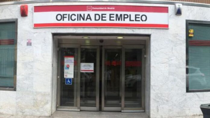 Autónomos y empresas podrán recibir hasta 11.000 euros por contratar de forma indefinida a colectivos vulnerables en Madrid