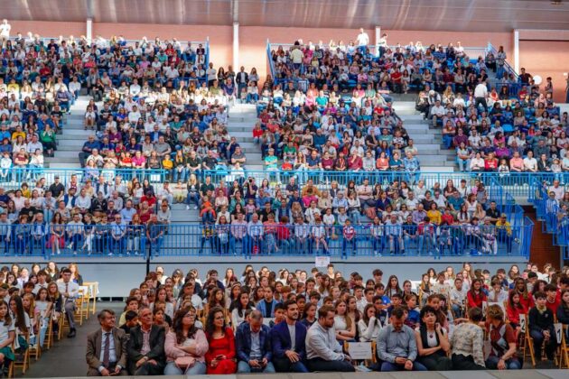 Cerca de 7.000 alumnos torrejoneros asisten a la entrega de premios del XXV Certamen Literario Escolar