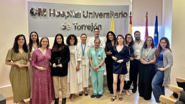 El Hospital de Torrejón despide a su primera promoción de residentes MIR y tercera de residentes EIR