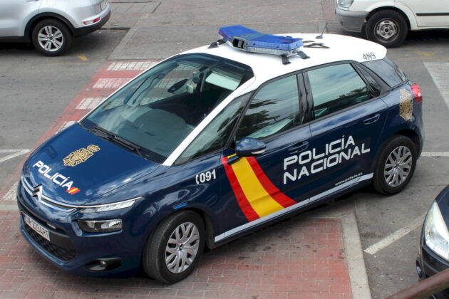 Un policía destinado en Torrejón salva la vida a un anciano que se estaba atragantando en un bar de Granada