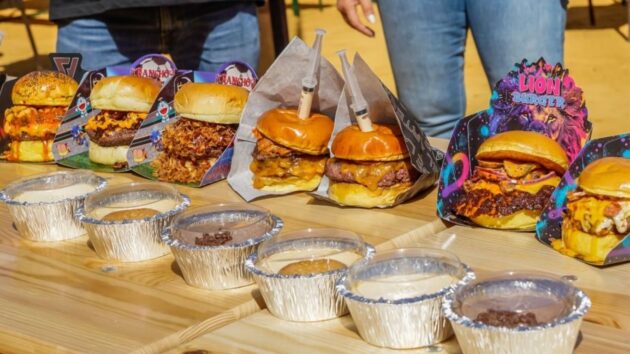 Vuelve la Feria de la Hamburguesa a Torrejón: dos fines de semana, 10 food trucks y 20 opciones ‘gourmet’