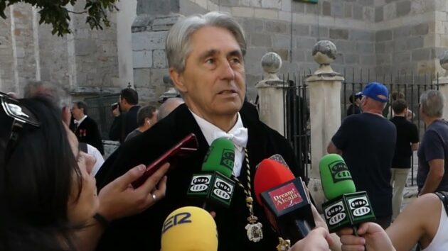 Rector de la UAH sobre el campus de Torrejón: «Los alumnos están felices de empezar en unas instalaciones nuevas que cuentan con lo último»