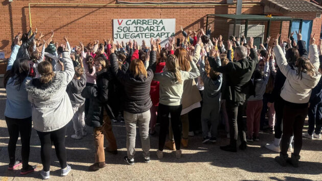 El CEIP Ramón Carande recauda cerca de 800 euros con una carrera solidaria a favor de Juegaterapia