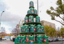 Ecovidrio sortea este martes 100 miniglús con la imagen de los Guachis en la Plaza Mayor
