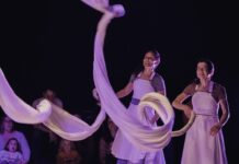 ‘Texturas’ invita a la primera infancia a un viaje sensorial en el Teatro José María Rodero