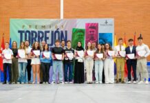 245 estudiantes de Torrejón reciben los XVIII Premios Torrejón Estudia por su esfuerzo académico 245 estudiantes de Torrejón reciben los XVIII Premios Torrejón Estudia por su esfuerzo académico - imagen 1